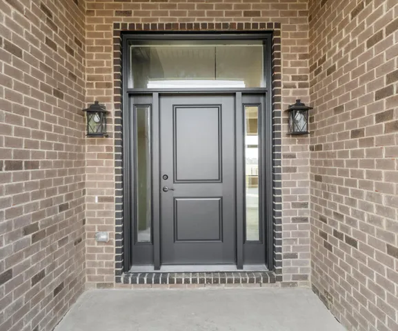 $625,000 | 8127 Hunters Ridge Drive, Newport, MI 48166