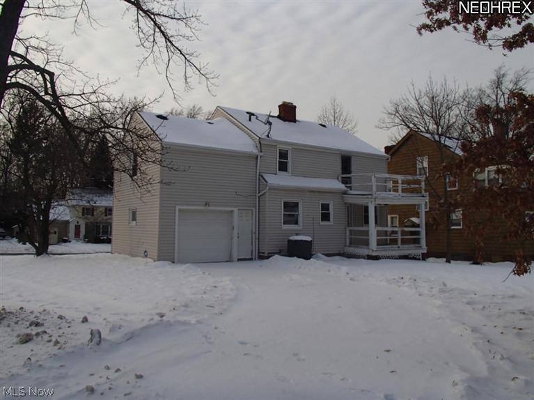 1219 Yellowstone Road Cleveland, OH 44121 - Photo 4 of 19