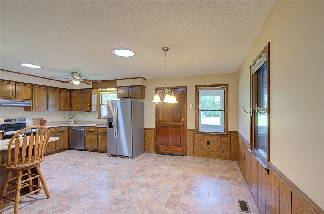 1363 Griffin Mill Road Easley, SC 29640 - Photo 16 of 49