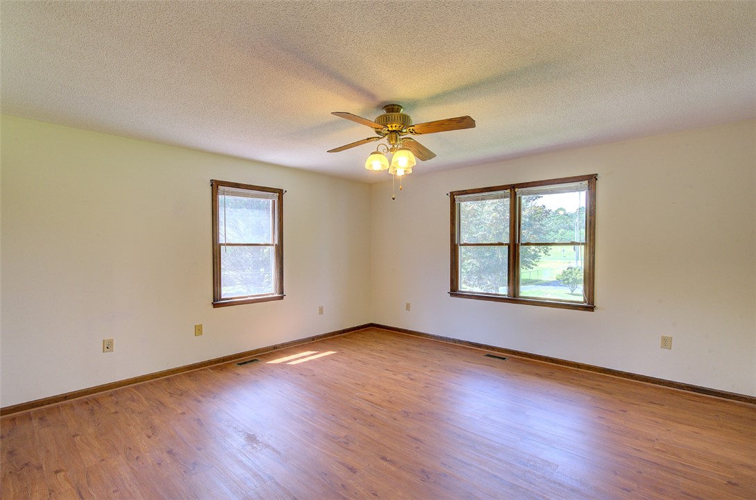 1363 Griffin Mill Road Easley, SC 29640 - Photo 20 of 49