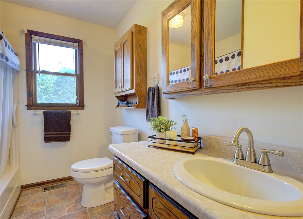 1363 Griffin Mill Road Easley, SC 29640 - Photo 28 of 49