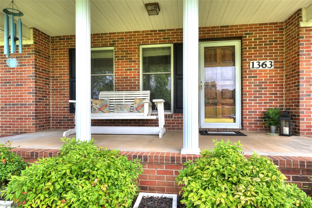 1363 Griffin Mill Road Easley, SC 29640 - Photo 7 of 49