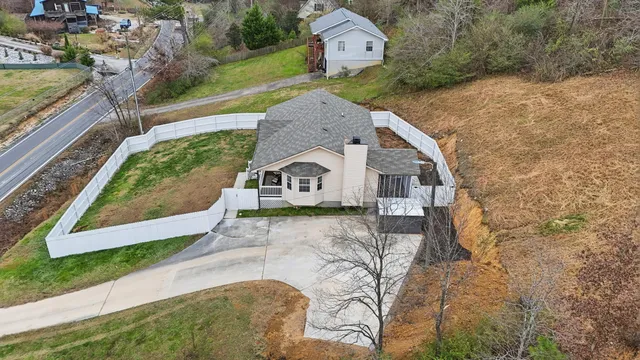 $290,000 | 8218 Bill Reed Road, Ooltewah, TN 37363