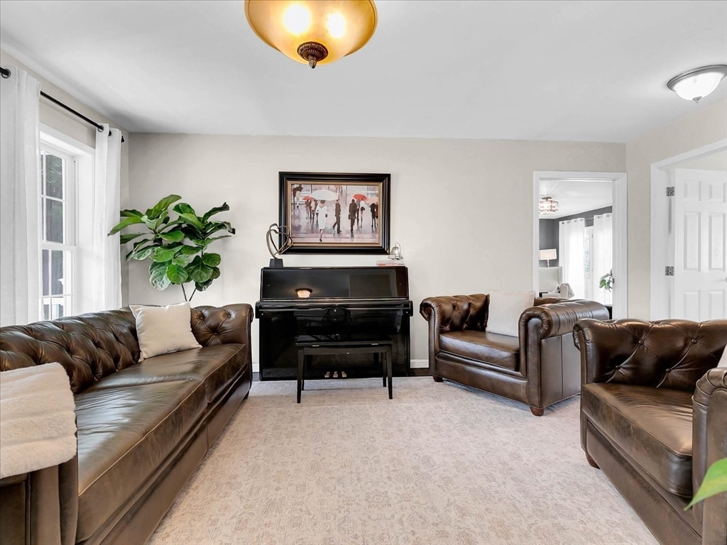 2 Phaneuf Street Middleton, MA 01949 - Photo 12 of 38