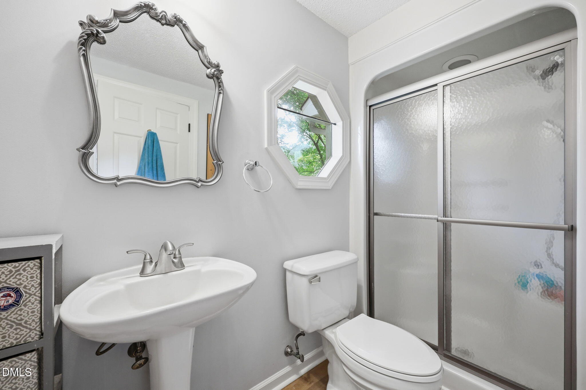 5516 Den Heider Way Raleigh, NC 27606 - Photo 13 of 33 49-web-or-mls-IMG_4818