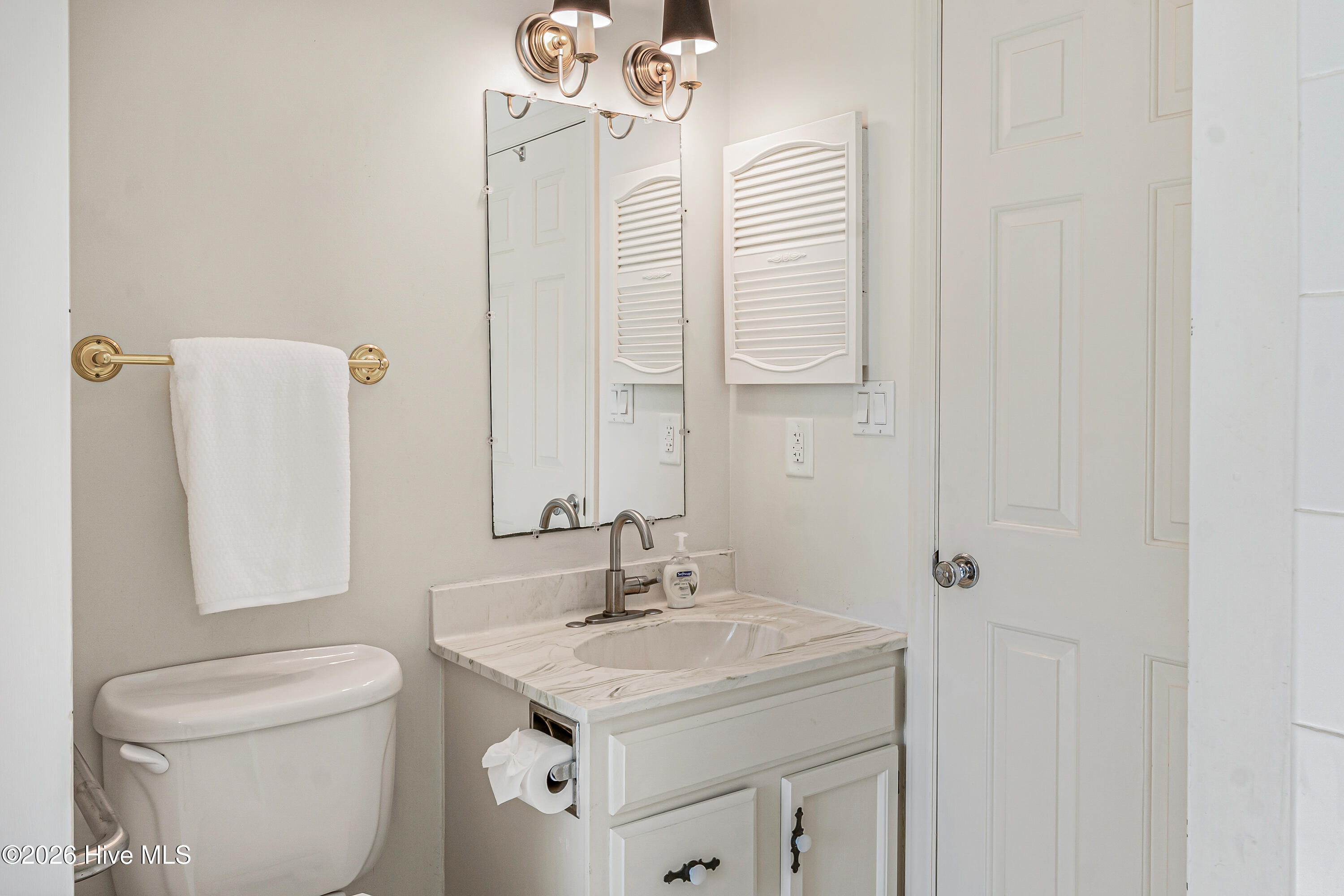25 Magnolia Road Pinehurst, NC 28374 - Photo 40 of 73 Ensuite Bathroom