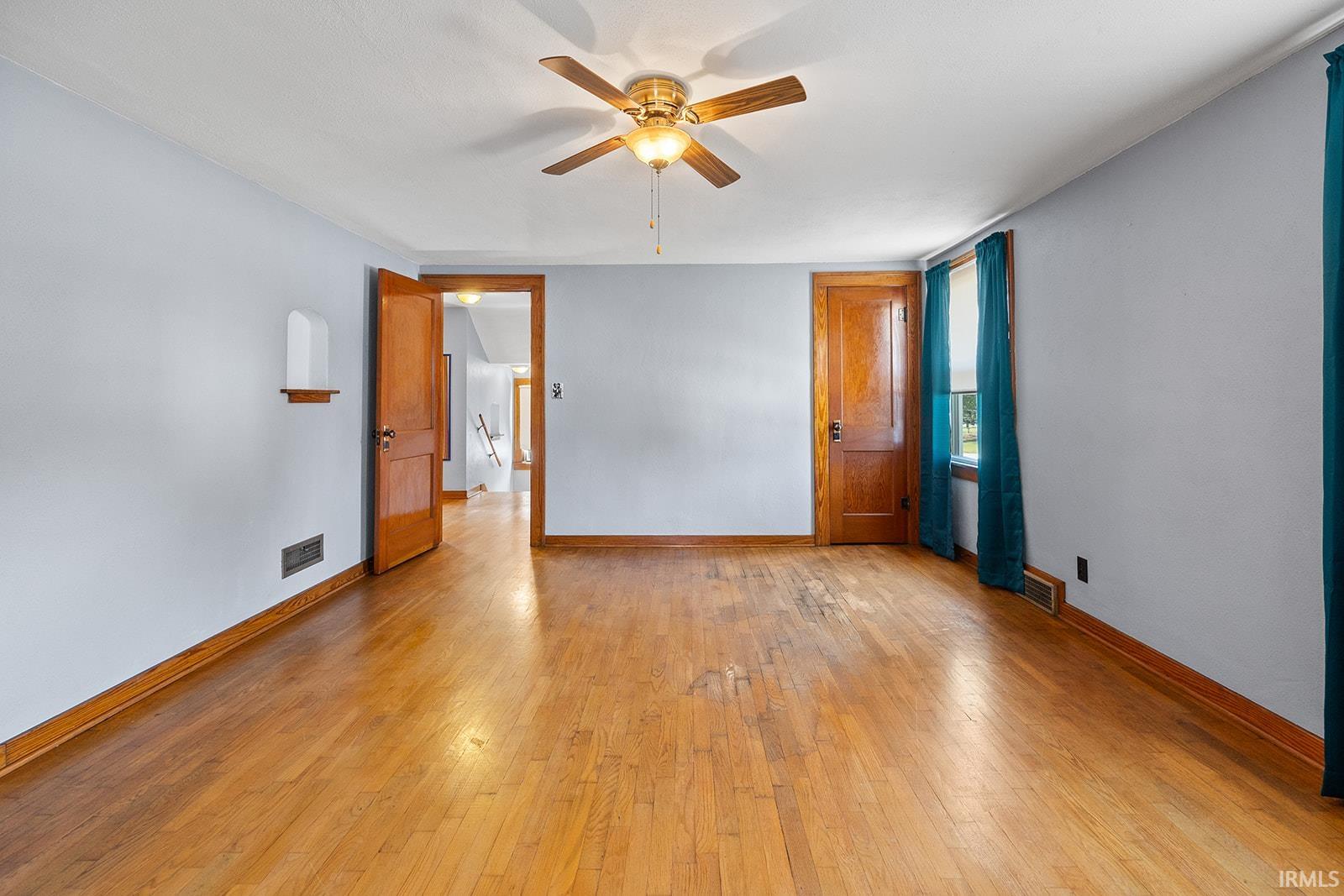 109 North Main Street Reynolds, IN 47980 - Photo 4 of 36