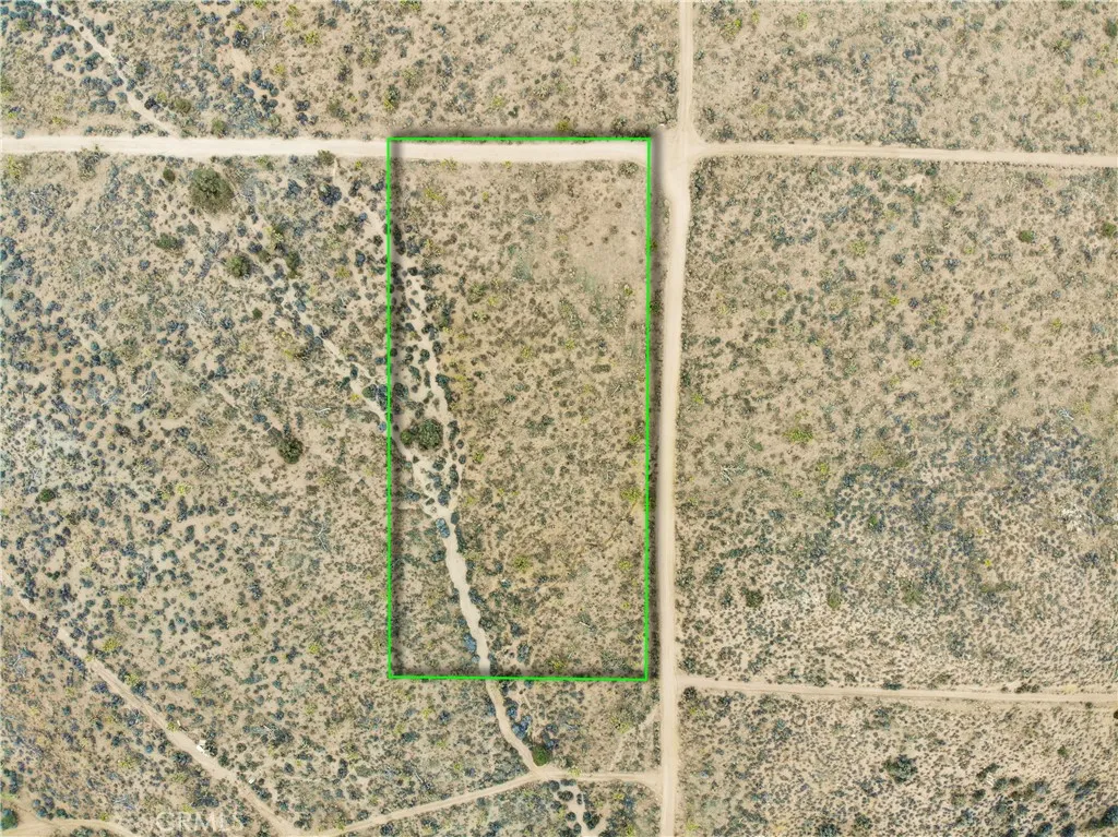 1530 Orion Pioneertown, CA 92268 - Photo 2 of 8 a bathroom with a shower curtain