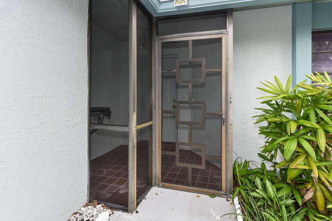 9159 Southwest 22nd Street, Unit A Boca Raton, FL 33428 - Photo 5 of 30 9159 SW 22nd St Boca Raton FL-small-005-