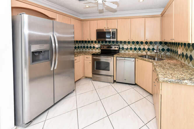 9159 Southwest 22nd Street, Unit A Boca Raton, FL 33428 - Photo 7 of 30 9159 SW 22nd St Boca Raton FL-small-007-