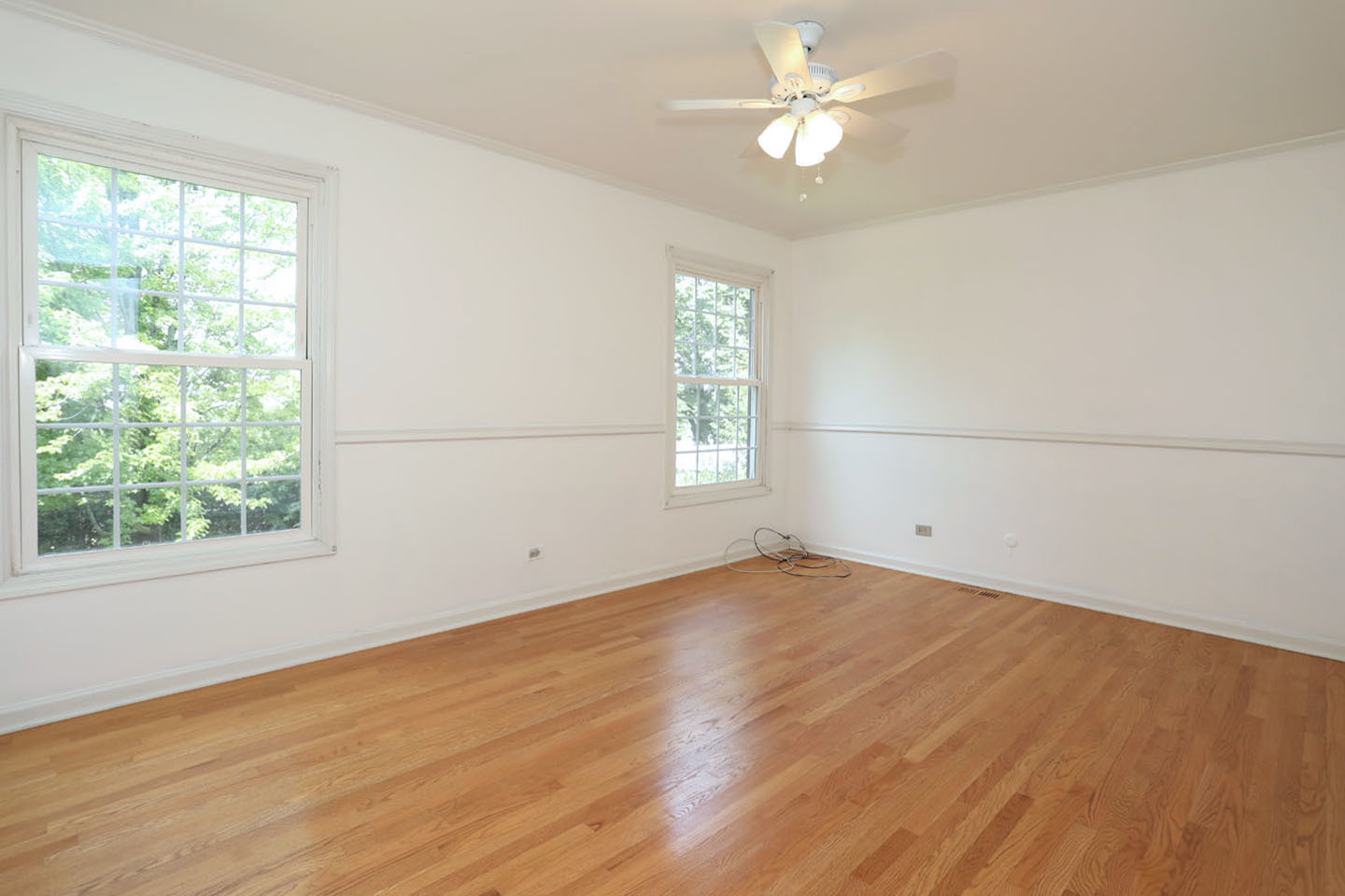 1324 Chartwell Road Schaumburg, IL 60169 - Photo 19 of 36