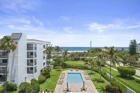 $875,000 | 1045 Ocean Drive, Unit 503, Juno Beach, FL 33408
