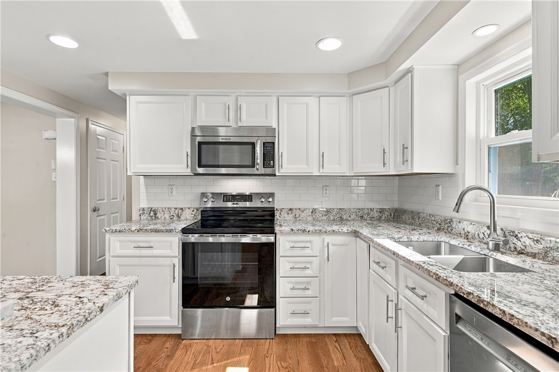 3 Oakland Road Richmond, RI 02892 - Photo 4 of 42 Gallery Image 4