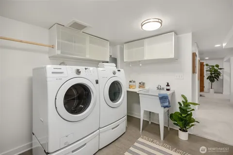 $1,375,000 | 2537 2nd Avenue West, Seattle, WA 98119