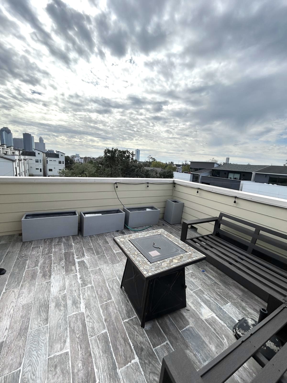 1621 Shearn Street Houston, TX 77007 - Photo 36 of 45 a view of a terrace with sitting area
