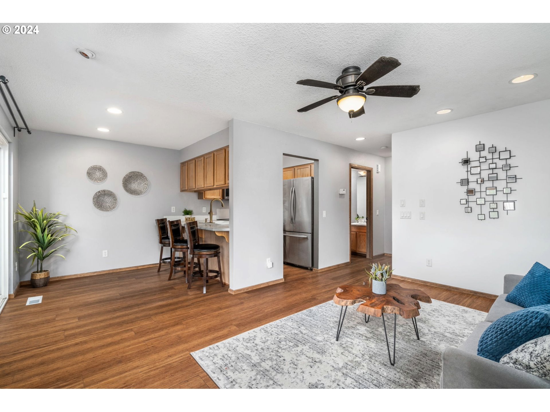 4318 Southwest 159th Avenue Beaverton, OR 97078 - Photo 3 of 12 Gallery Image 3