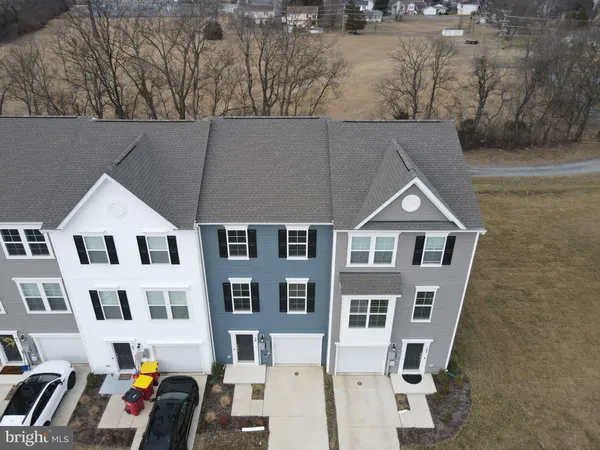 $1,970 | 99 Gray Silver Road, Inwood, WV 25428