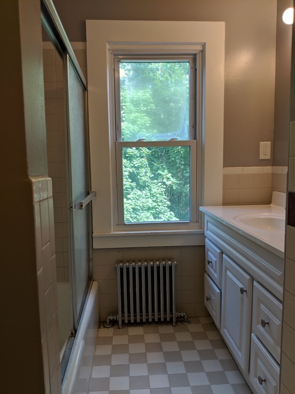 11 George Street Springfield, MA 01105 - Photo 11 of 24 Gallery Image 11