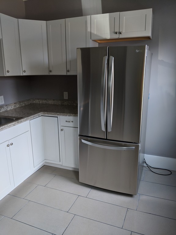 11 George Street Springfield, MA 01105 - Photo 8 of 24 Gallery Image 8
