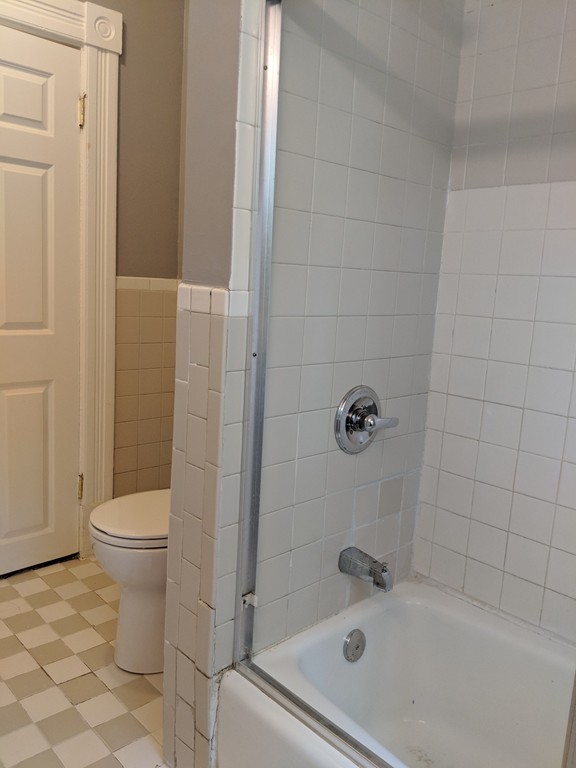 11 George Street Springfield, MA 01105 - Photo 10 of 24 Gallery Image 10