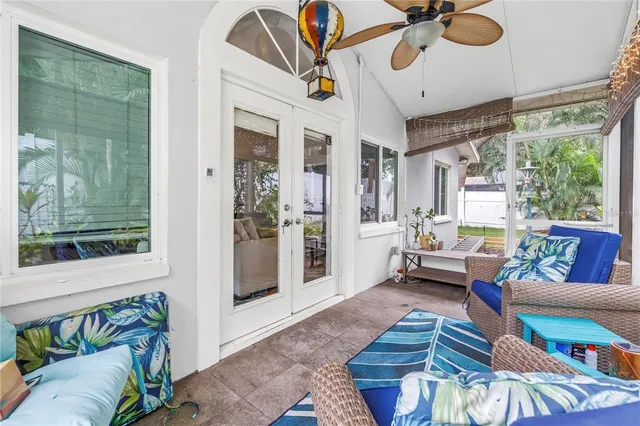 $680,000 | 2856 65th Way North, St. Petersburg, FL 33710