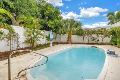 $615,000 | 2856 65th Way North, St. Petersburg, FL 33710