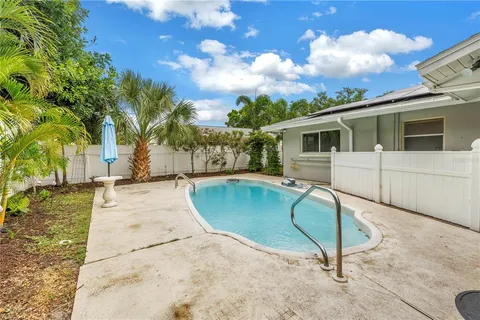 $615,000 | 2856 65th Way North, St. Petersburg, FL 33710