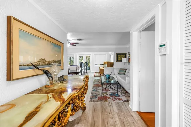 $630,000 | 2856 65th Way North, St. Petersburg, FL 33710