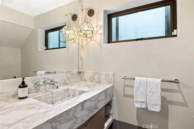 $135,000 | 716 The Strand, Manhattan Beach, CA 90266