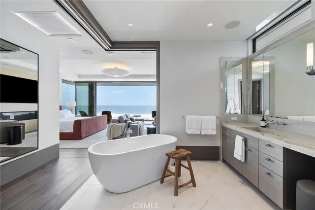 $135,000 | 716 The Strand, Manhattan Beach, CA 90266