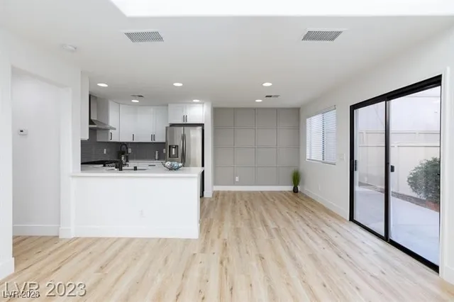 $2,300 | 971 Grand Cerritos Avenue, Las Vegas, NV 89183