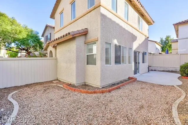 $2,300 | 971 Grand Cerritos Avenue, Las Vegas, NV 89183