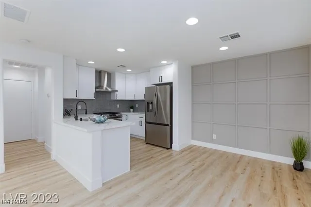 $2,300 | 971 Grand Cerritos Avenue, Las Vegas, NV 89183