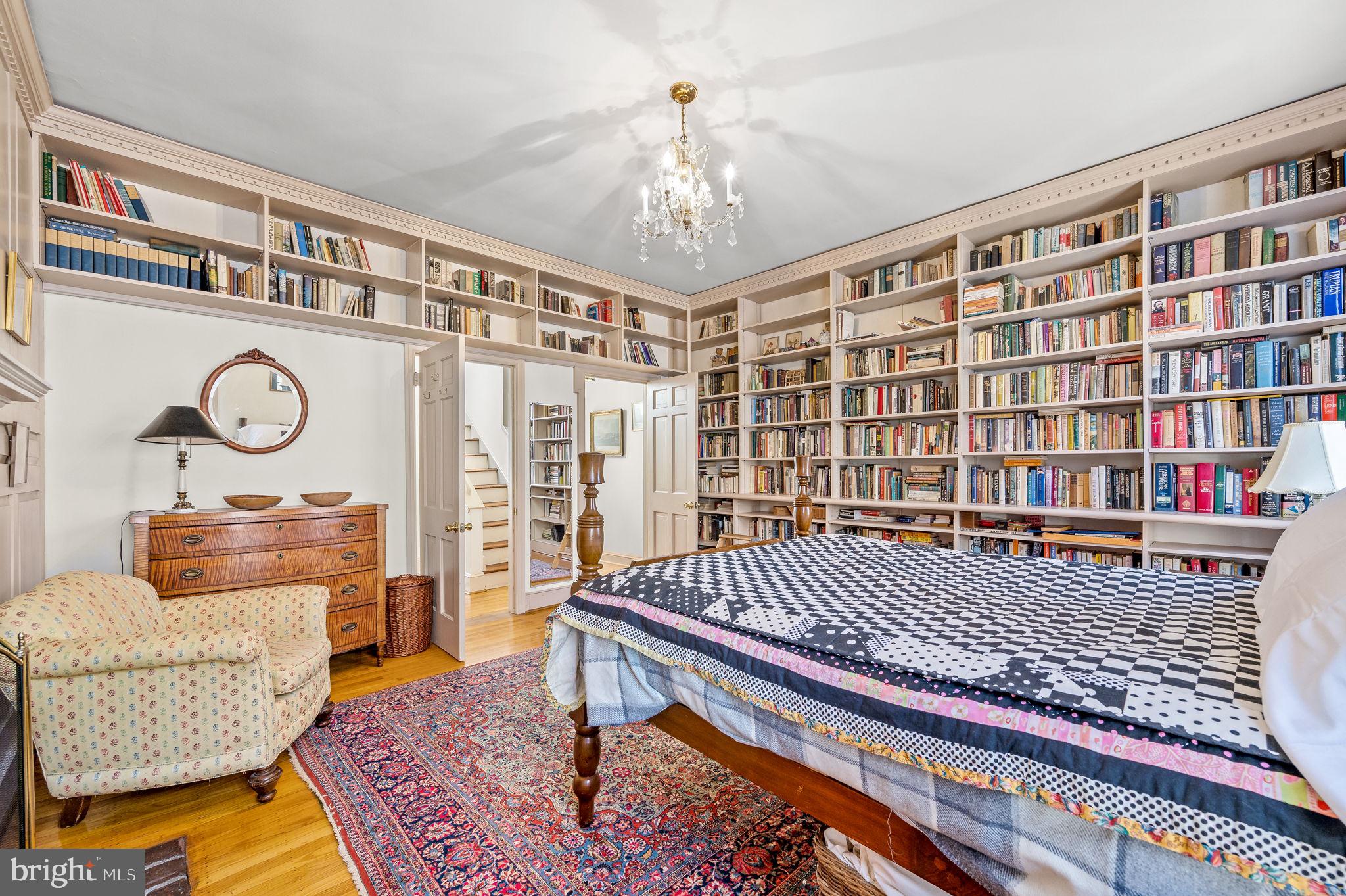 331 Lawrence Court Philadelphia, PA 19106 - Photo 19 of 43 Second floor bedroom