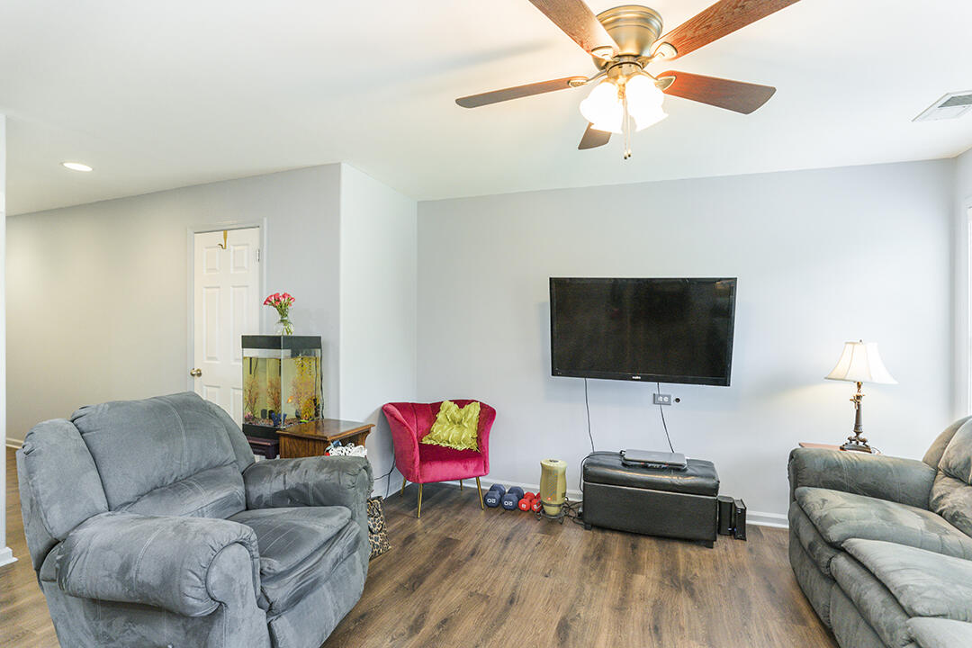 3805 Pine Ridge Way Lexington, KY 40514 - Photo 5 of 21 3805pineridge06