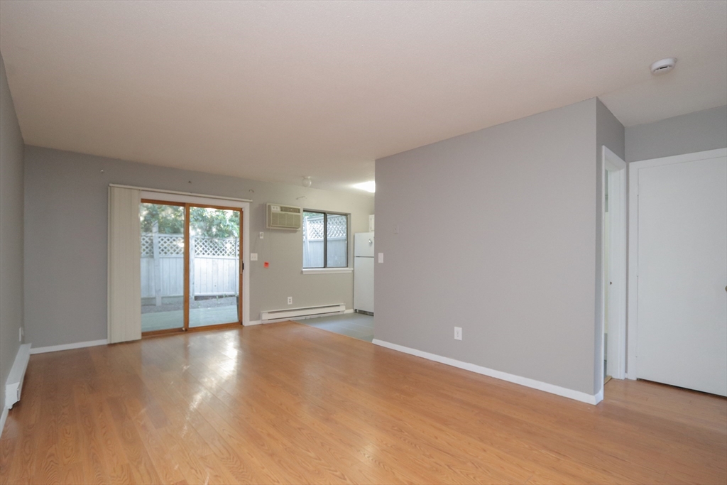 170 East Hadley Road, Unit 13 Amherst, MA 01002 - Photo 6 of 38