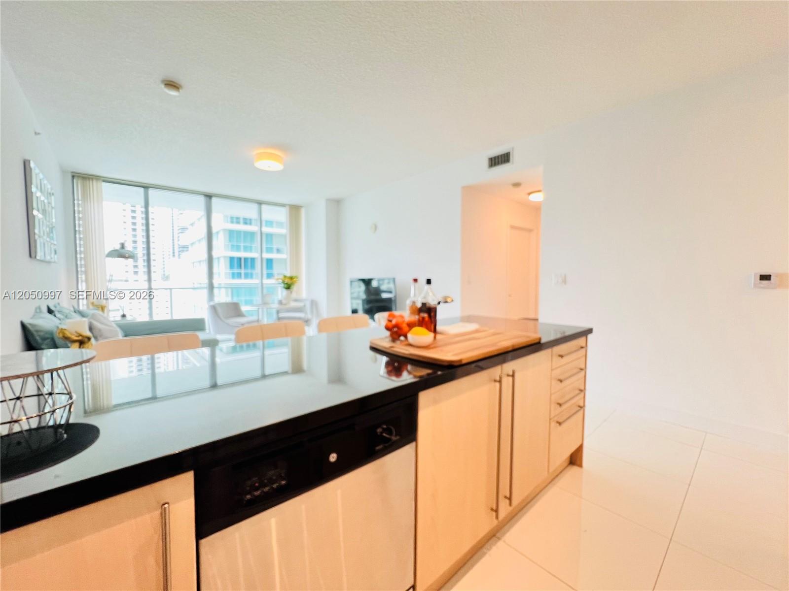 79 Southwest 12th Street, Unit 1510S Miami, FL 33130 - Photo 25 of 56
