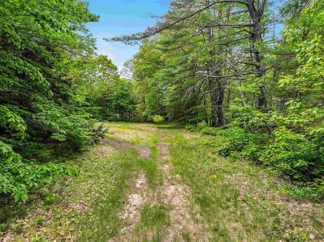 $889,900 | 97 Salisbury Highway, Andover, NH 03216