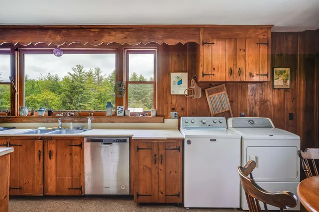 $889,900 | 97 Salisbury Highway, Andover, NH 03216