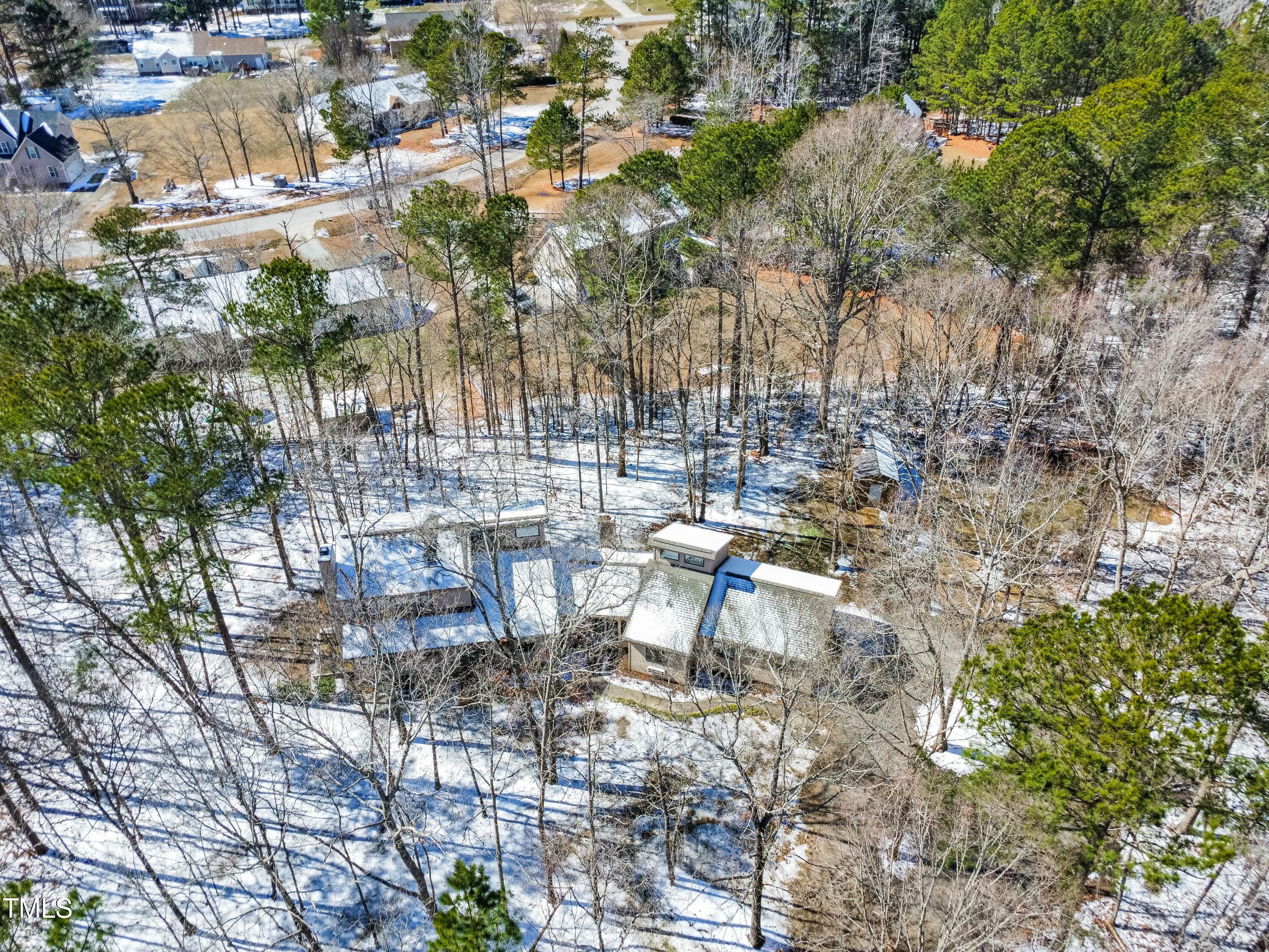 316 Russ Road Smithfield, NC 27577 - Photo 2 of 50 dji_fly_20250221_130620_773_174016718568