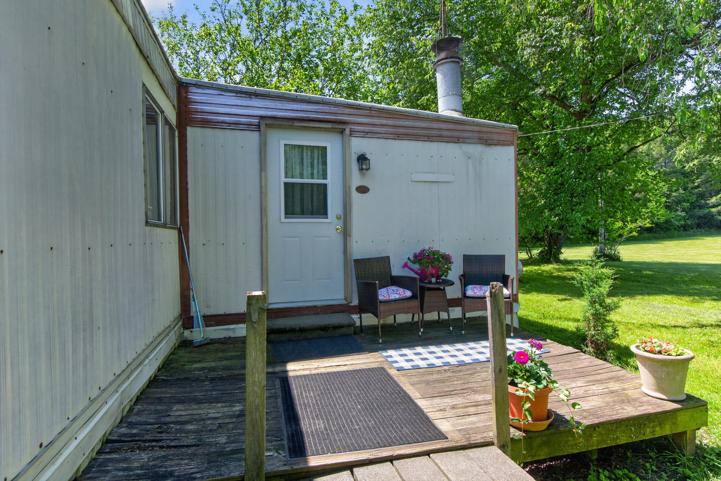 7868 Dixon Road Jackson, MI 49201 - Photo 5 of 19 7_7868 dixon rd jackson mi - 00025