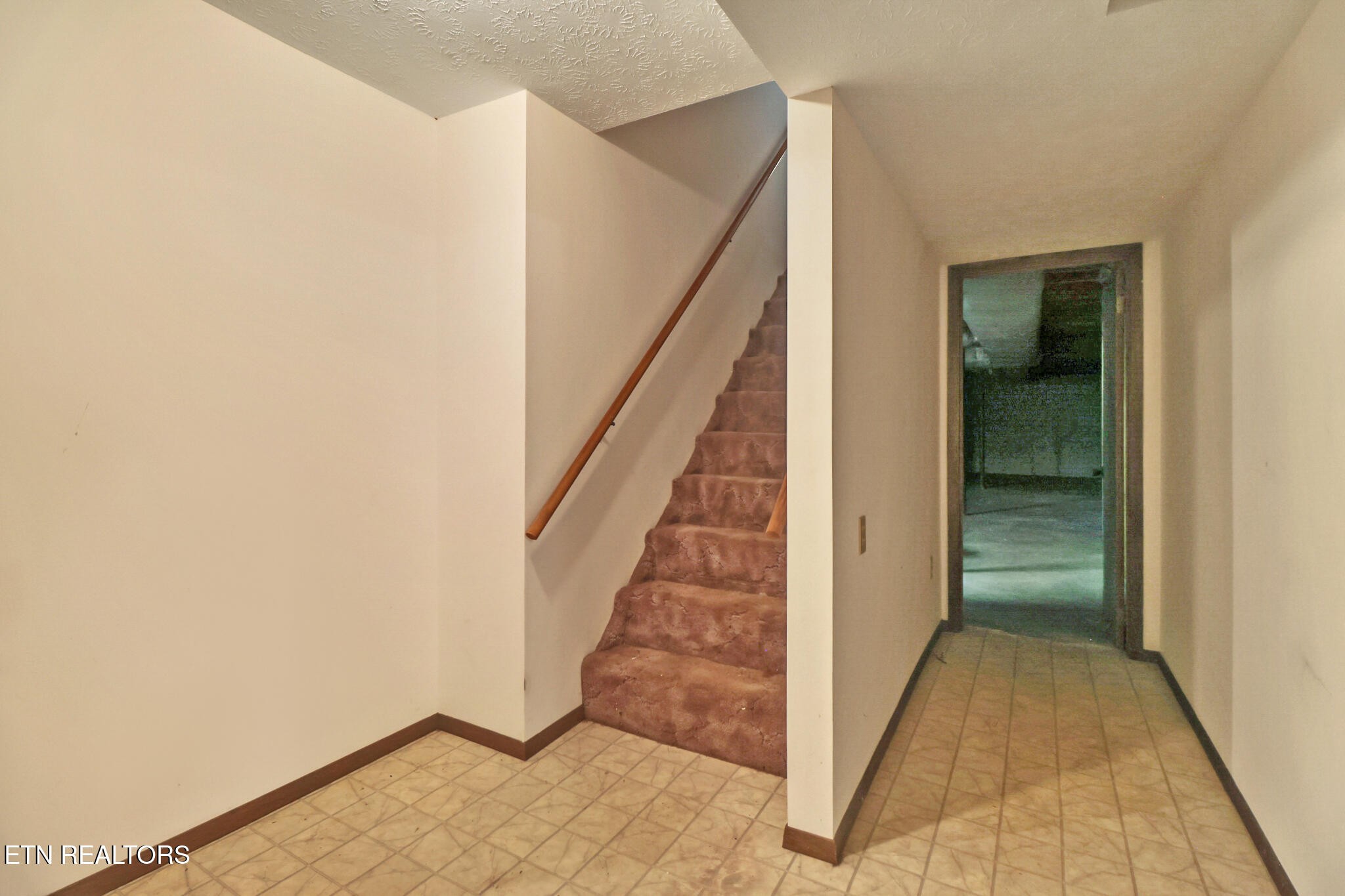 1190 Sand Cut Road Oneida, TN 37841 - Photo 23 of 41 a view of entryway