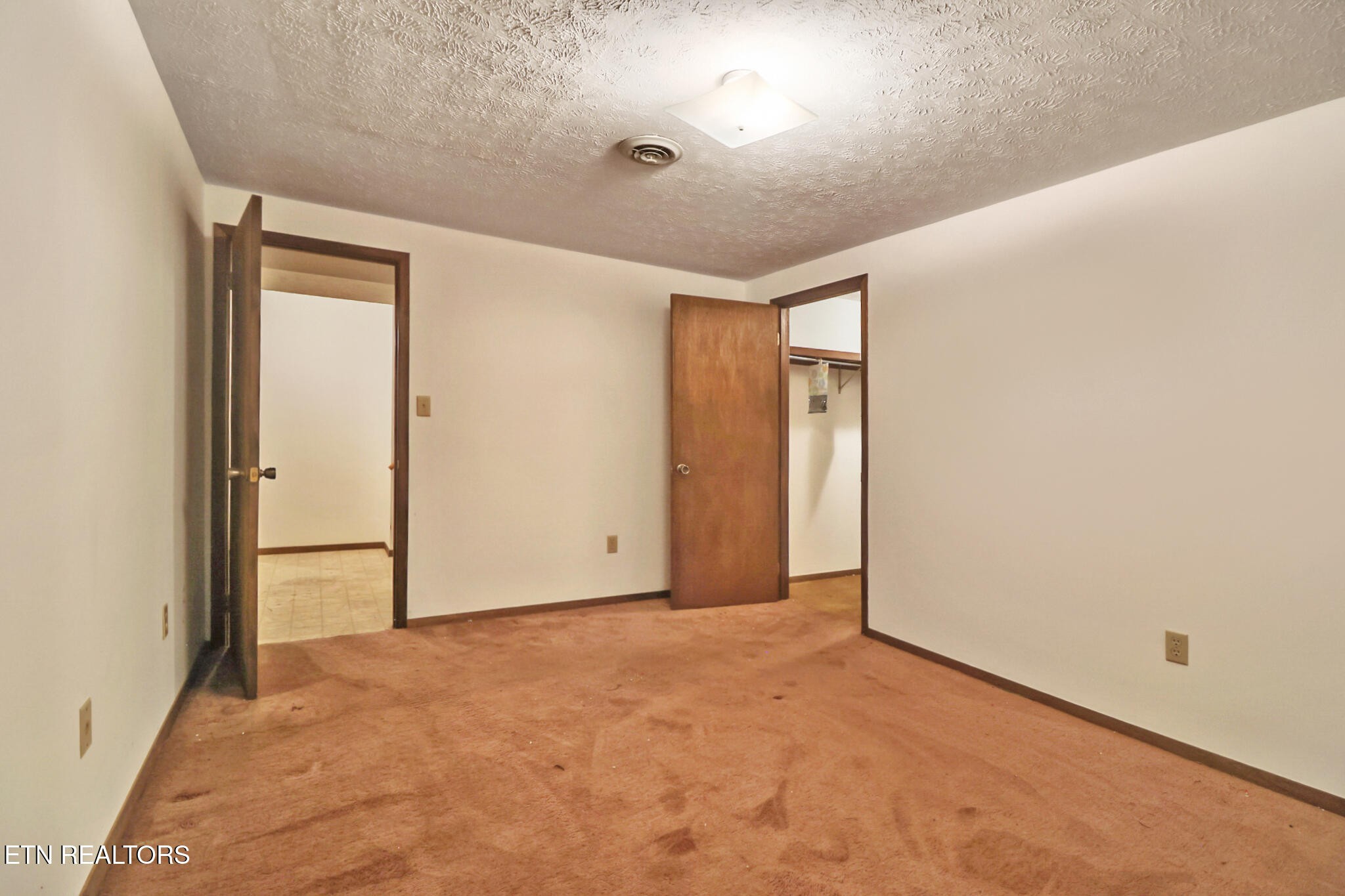 1190 Sand Cut Road Oneida, TN 37841 - Photo 24 of 41 a view of an empty room