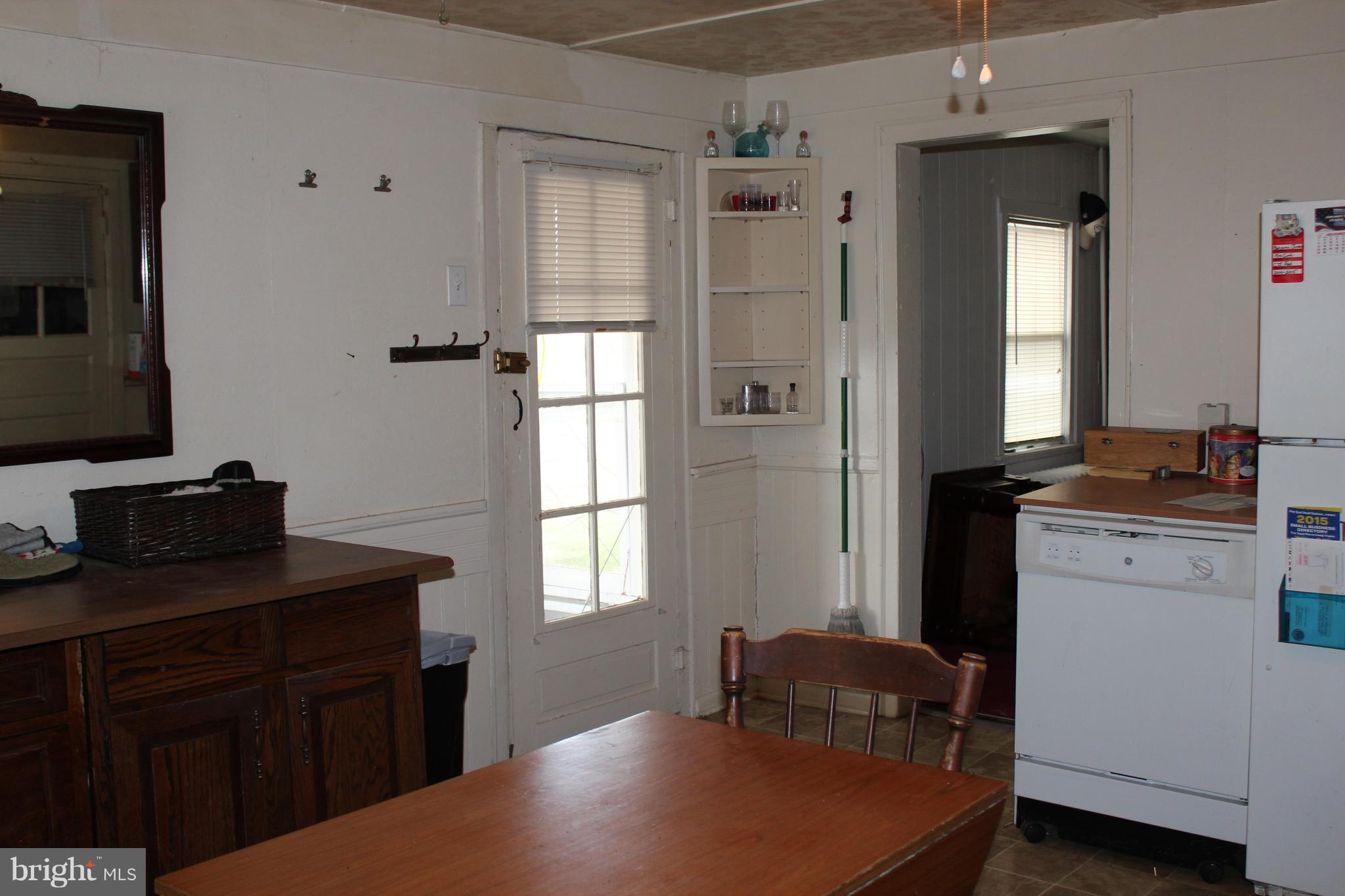 357 Stokes Airport Road Front Royal, VA 22630 - Photo 14 of 26 Kitchen