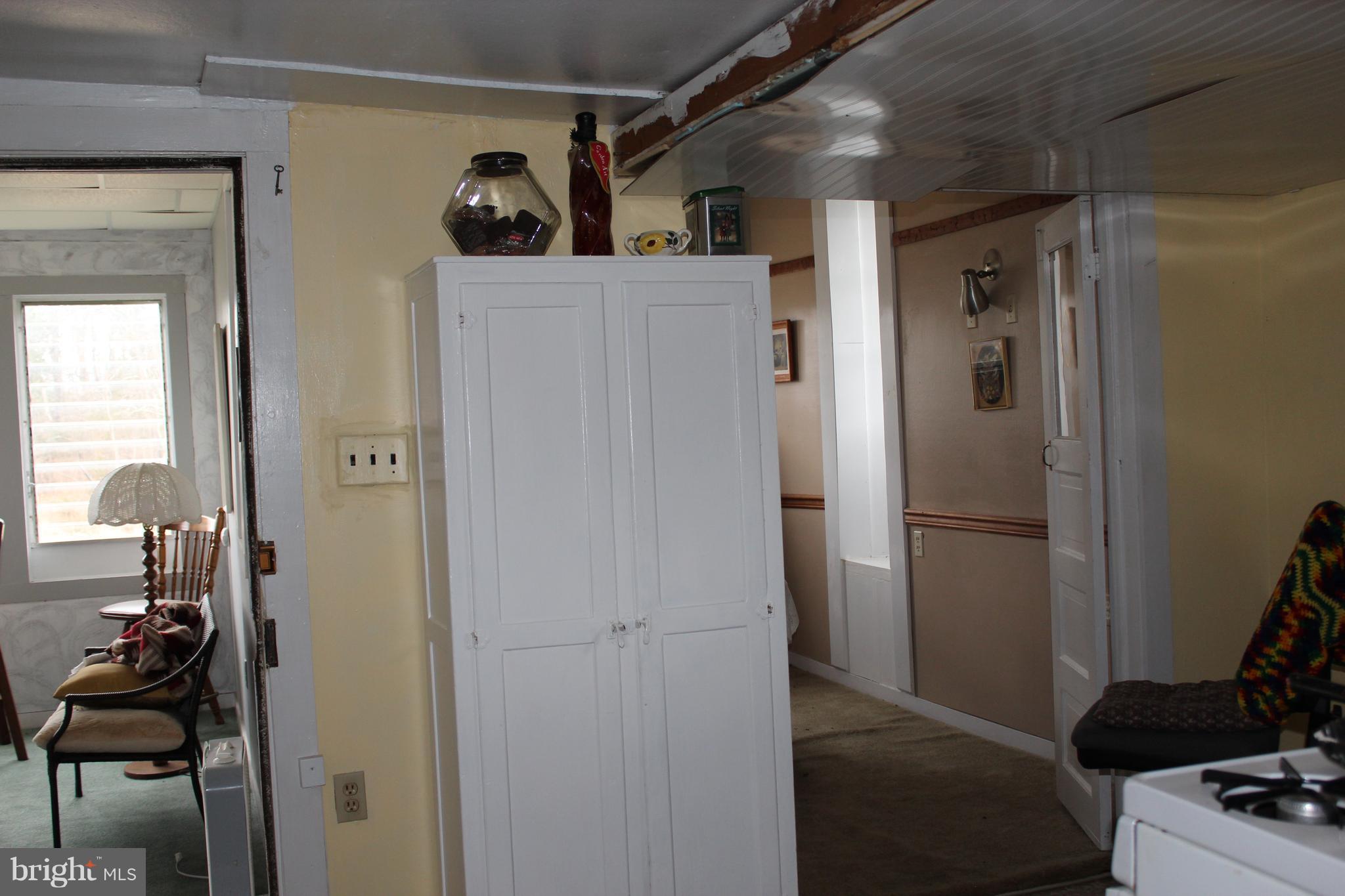 357 Stokes Airport Road Front Royal, VA 22630 - Photo 20 of 26 Kitchen
