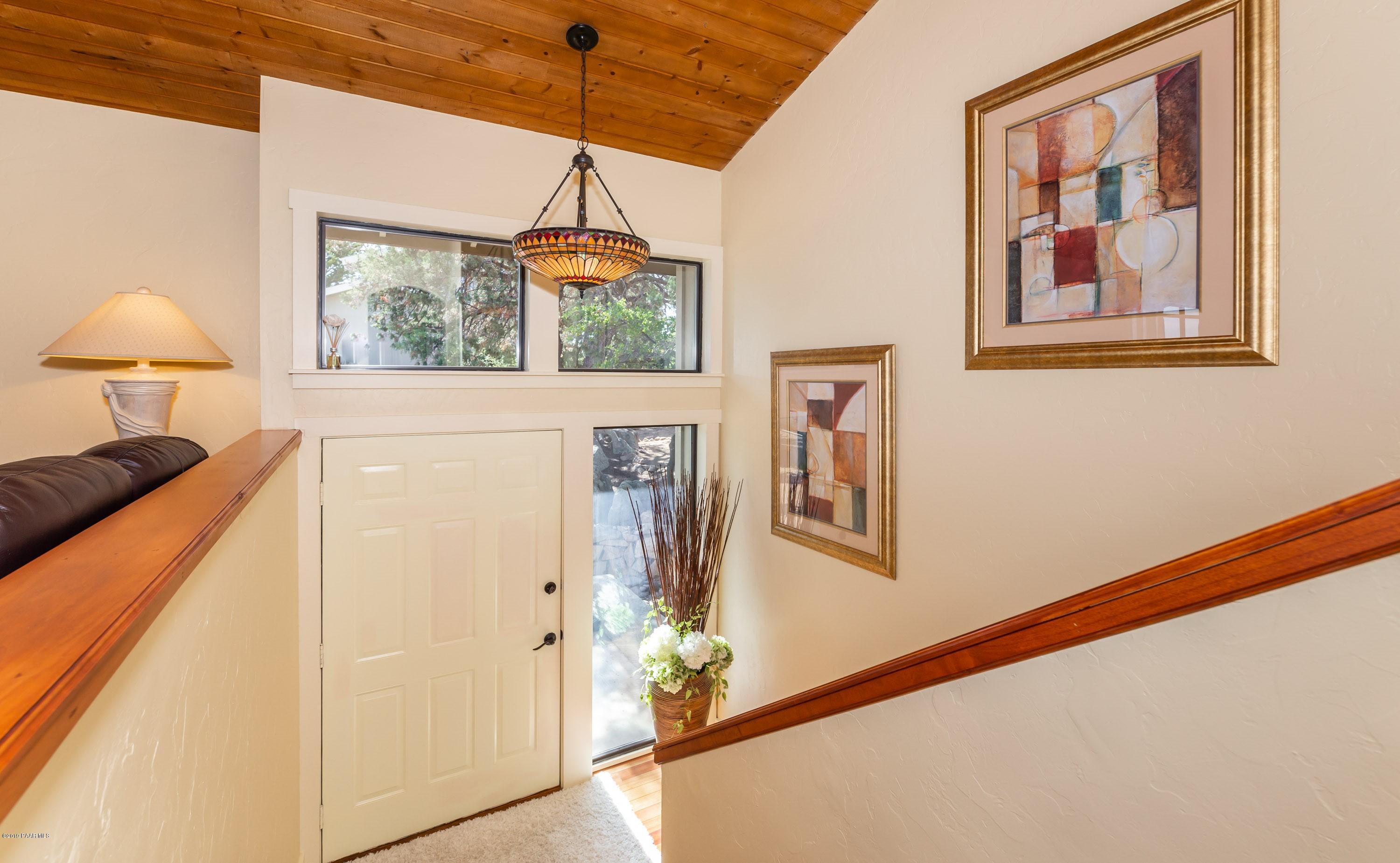 331 Stoney Ridge Circle Prescott, AZ 86303 - Photo 3 of 16 Foyer
