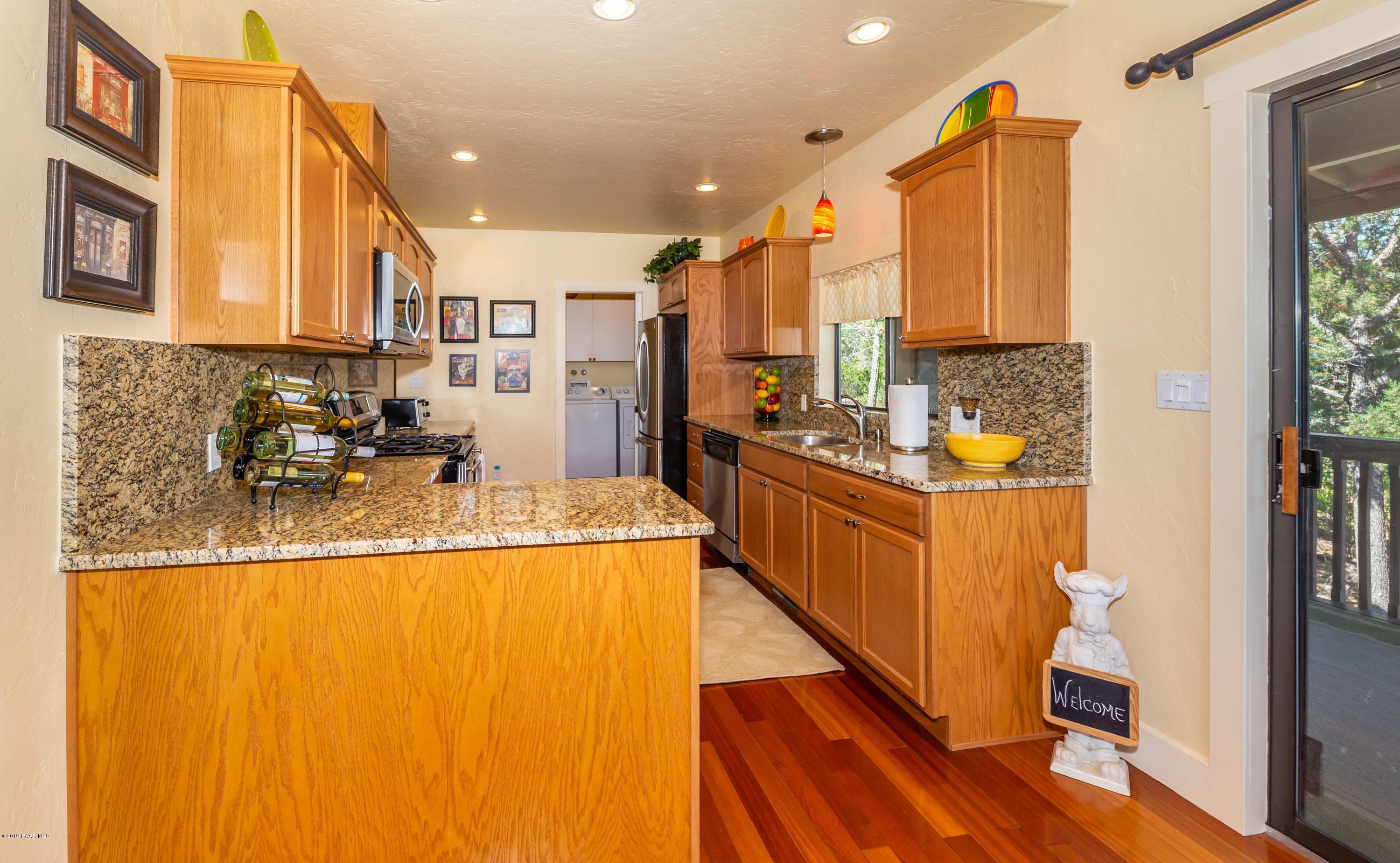 331 Stoney Ridge Circle Prescott, AZ 86303 - Photo 7 of 16 Kitchen