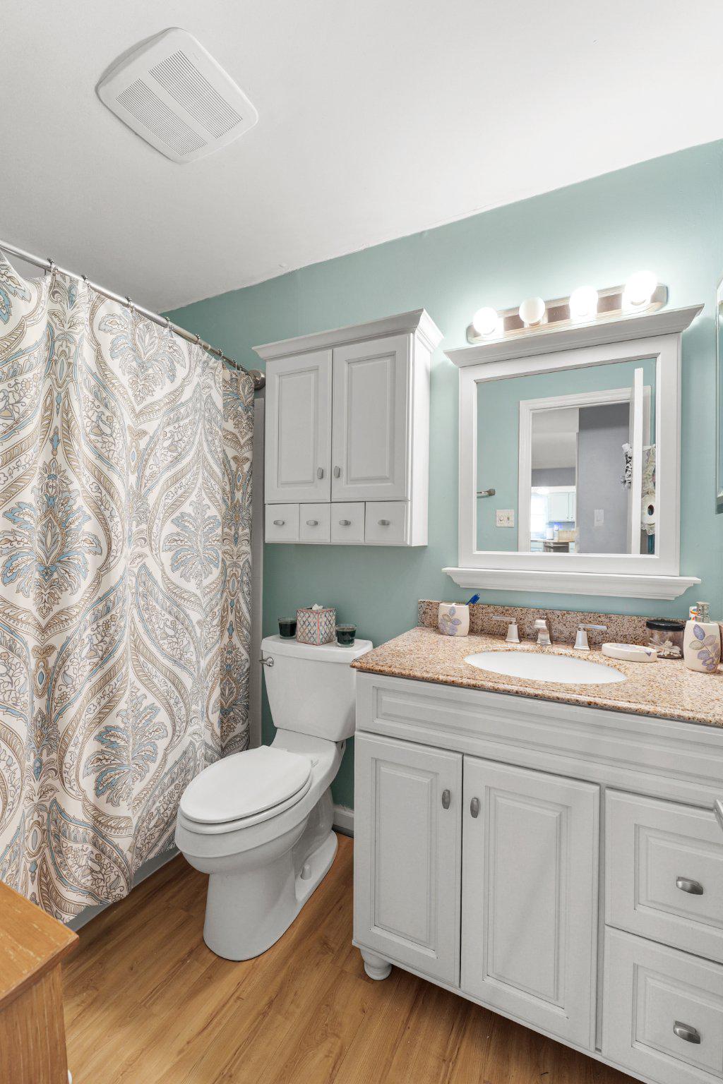 8871 Butternut Street Manassas, VA 20110 - Photo 19 of 29 Updated second bathroom!