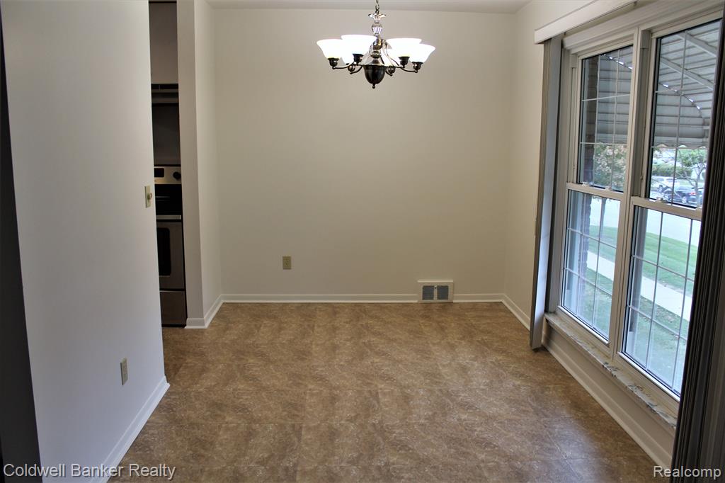 1199 Sheldon Road, Unit H49 Plymouth, MI 48170 - Photo 8 of 17
