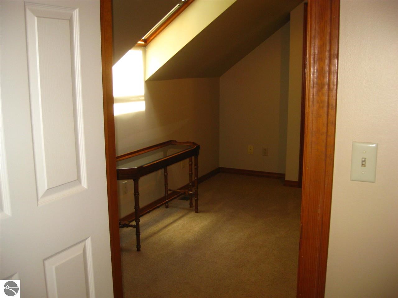 10221 South Bow Road Maple City, MI 49664 - Photo 22 of 50 1774997-21.JPG